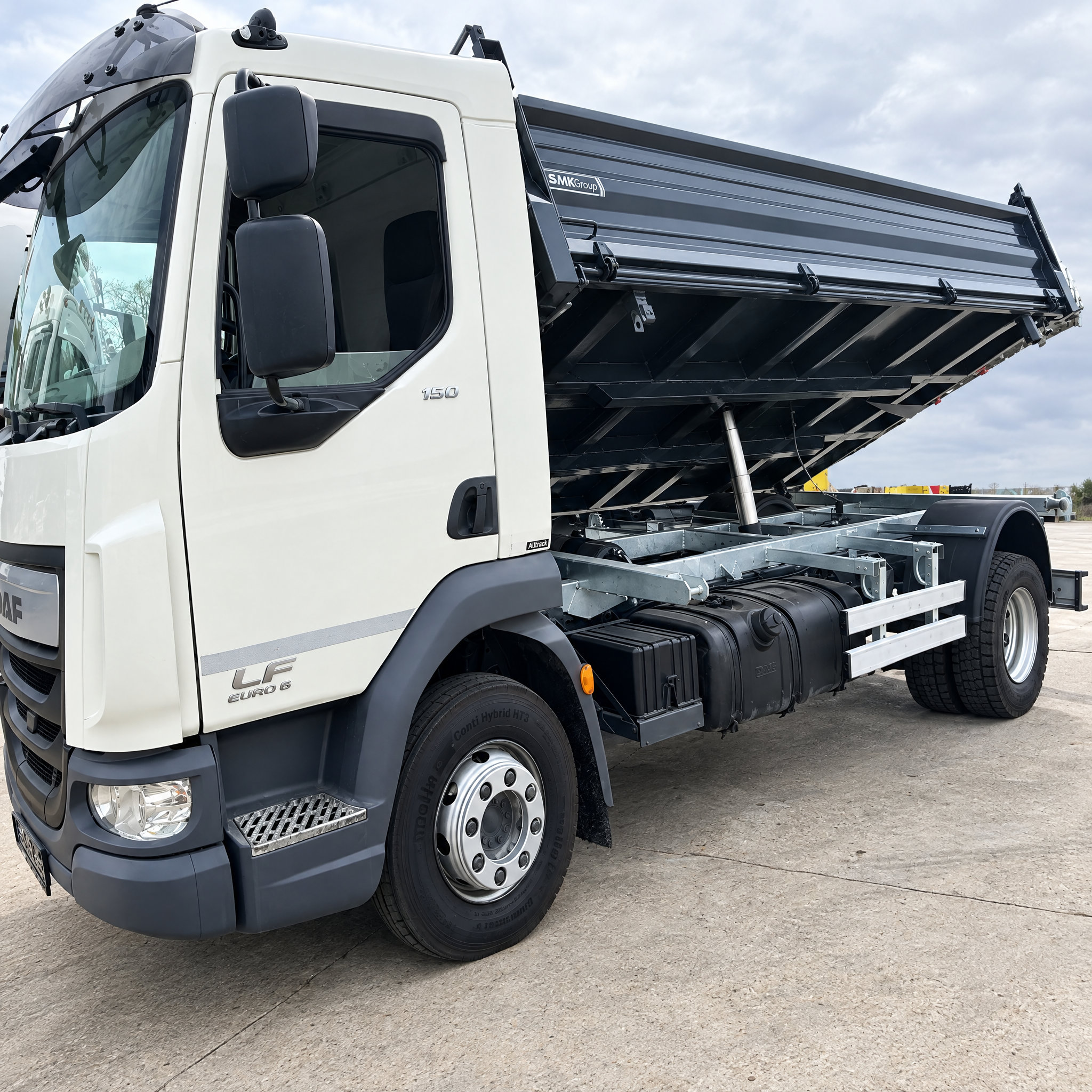 2017 DAF LF180 tipper (3 sides) - Automatic - Euro 6 - Image 2