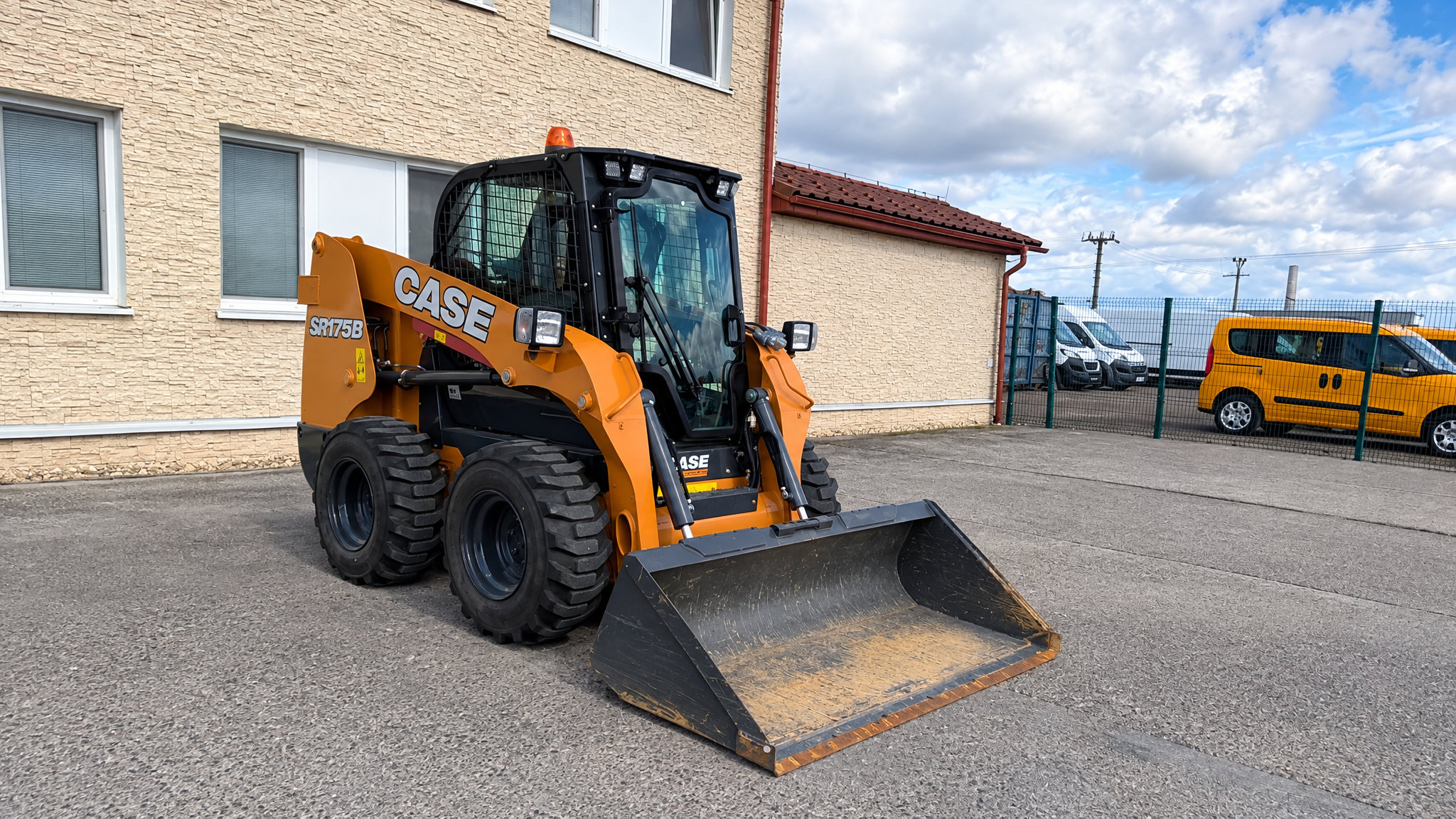 2025 Case SR175B