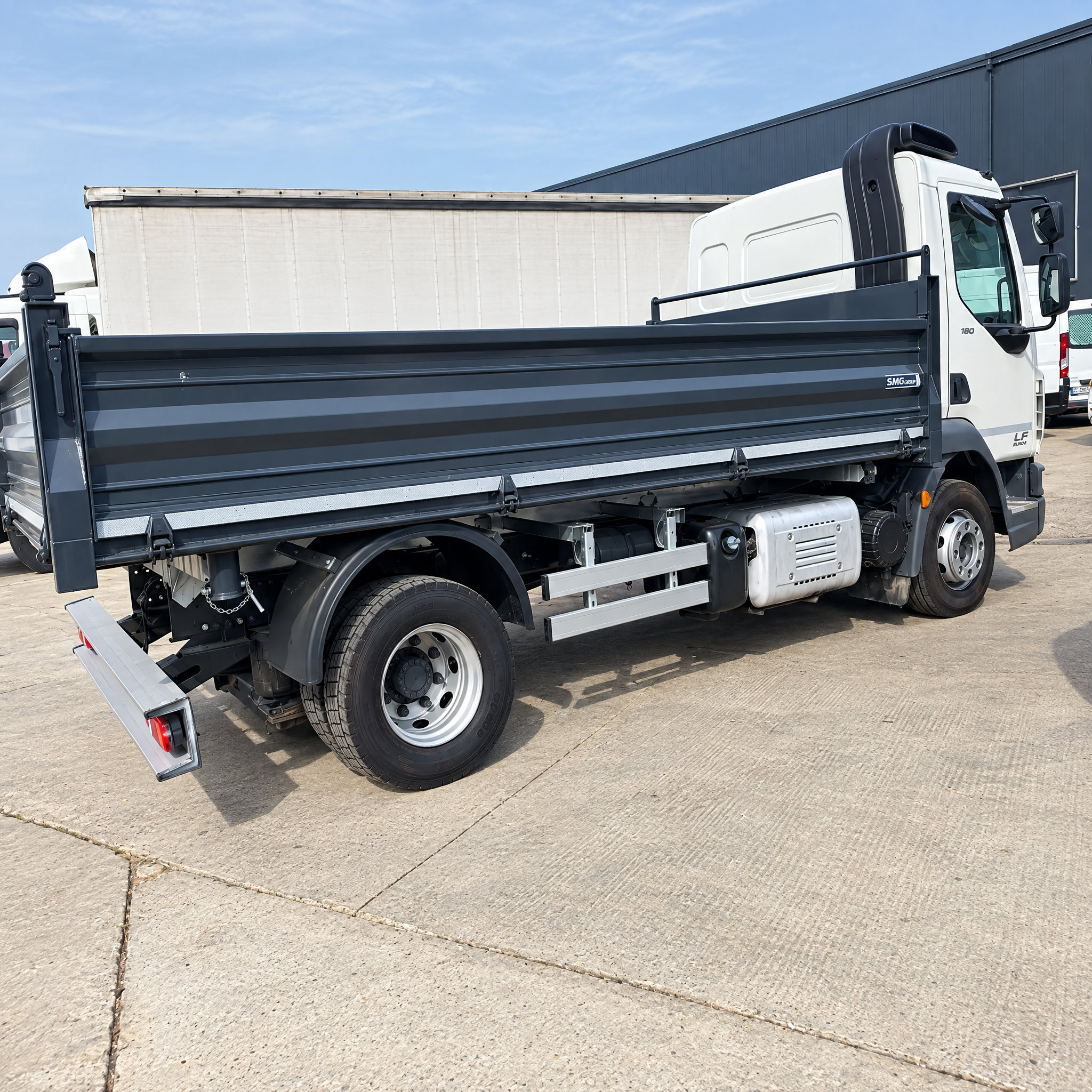2017 DAF LF180 tipper (3 sides) - Automatic - Euro 6 - Image 10