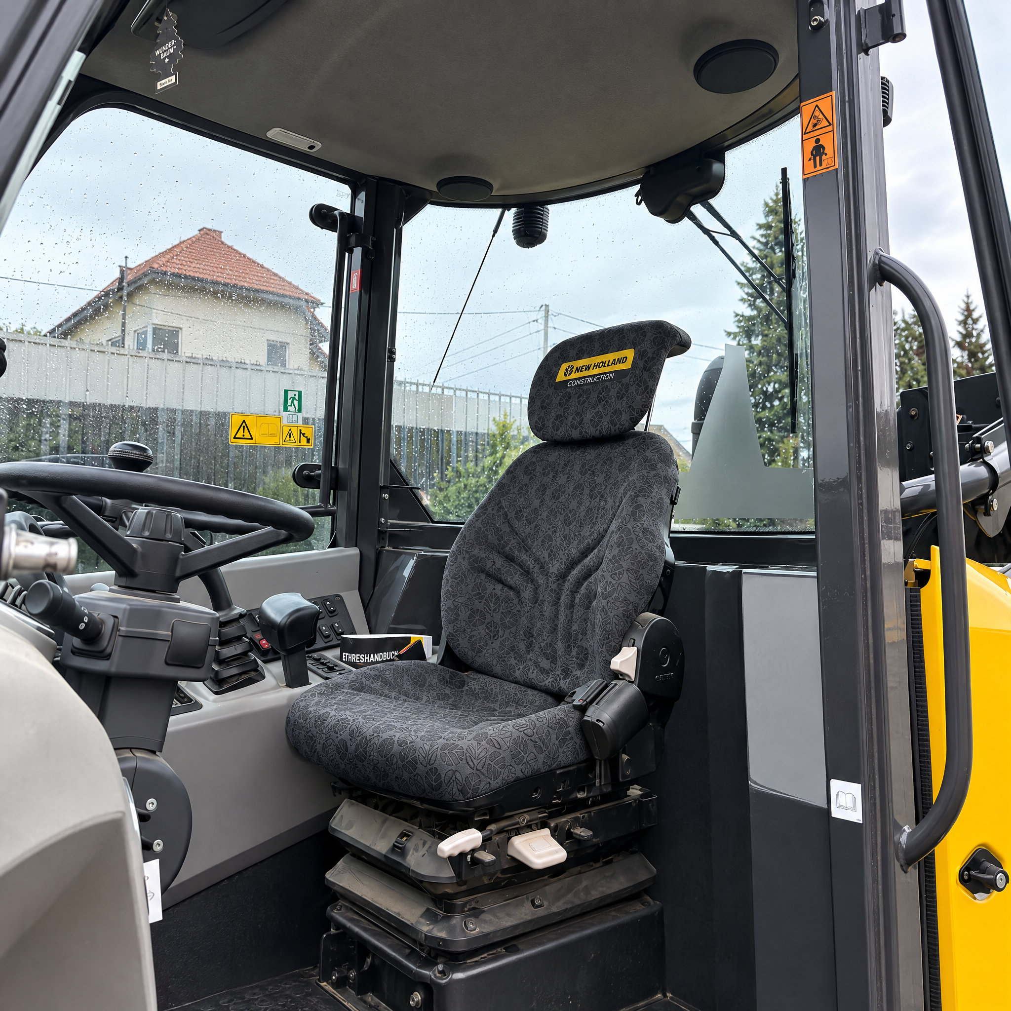 2021 New Holland W50C Wheel Loader - Image 12