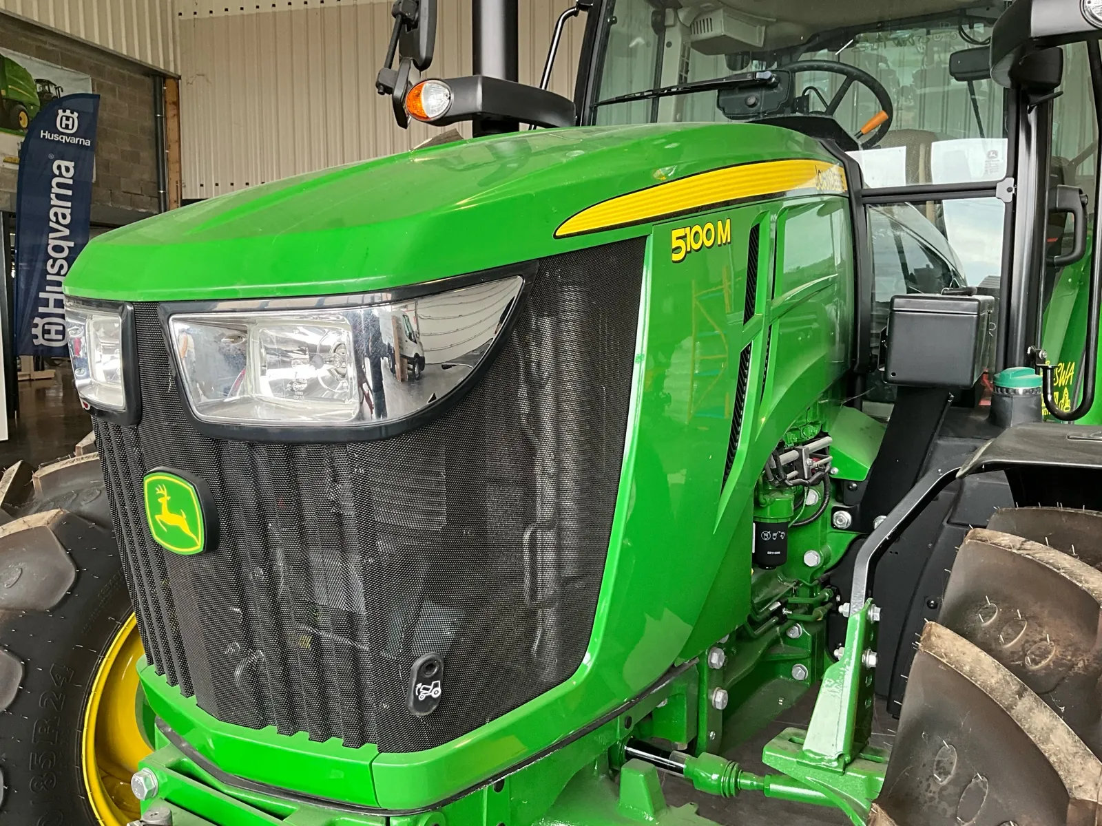 2024 John-Deere 5100 M 4WD Farm Tractor - Image 25